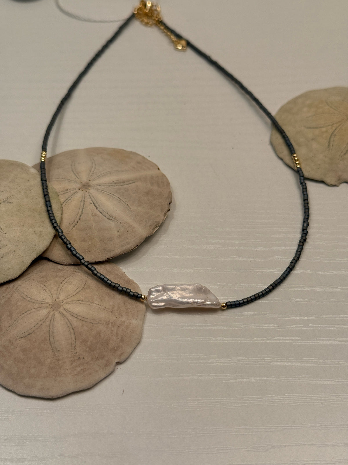 Gold-Plated Navy Beaded Necklace with Freshwater Pearls
