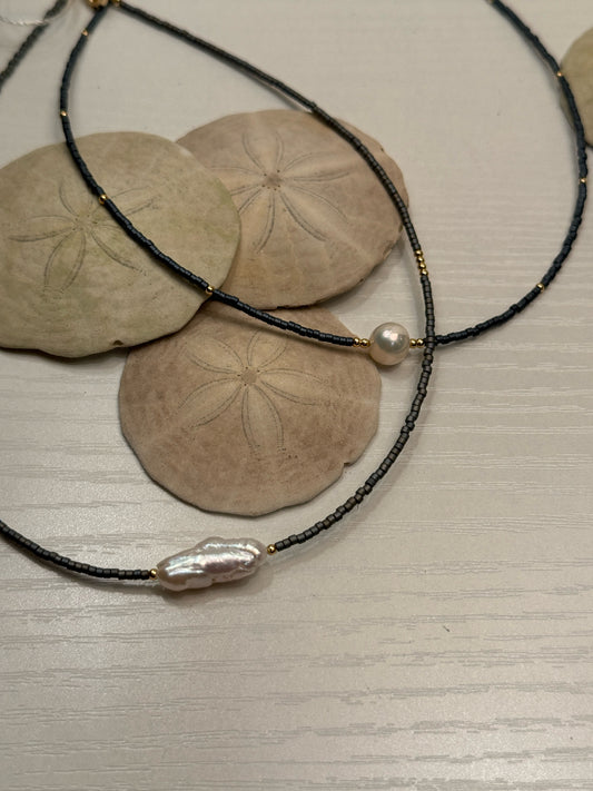 Gold-Plated Navy Beaded Necklace with Freshwater Pearls